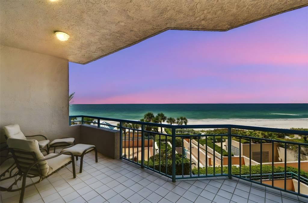 En Venta: $3,499,000 (4 camas, 4 baños, 4336 Pies cuadrados)