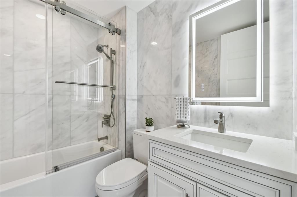 En Venta: $3,499,000 (4 camas, 4 baños, 4336 Pies cuadrados)