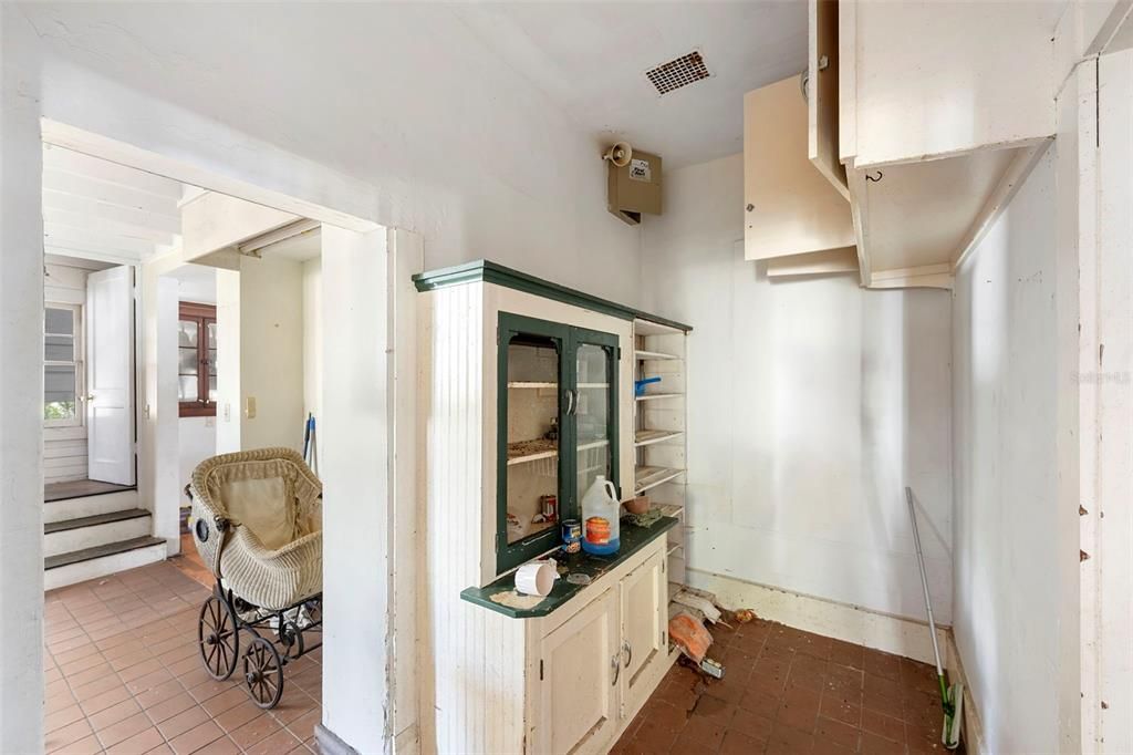 Active With Contract: $299,000 (3 beds, 3 baths, 3982 Square Feet)