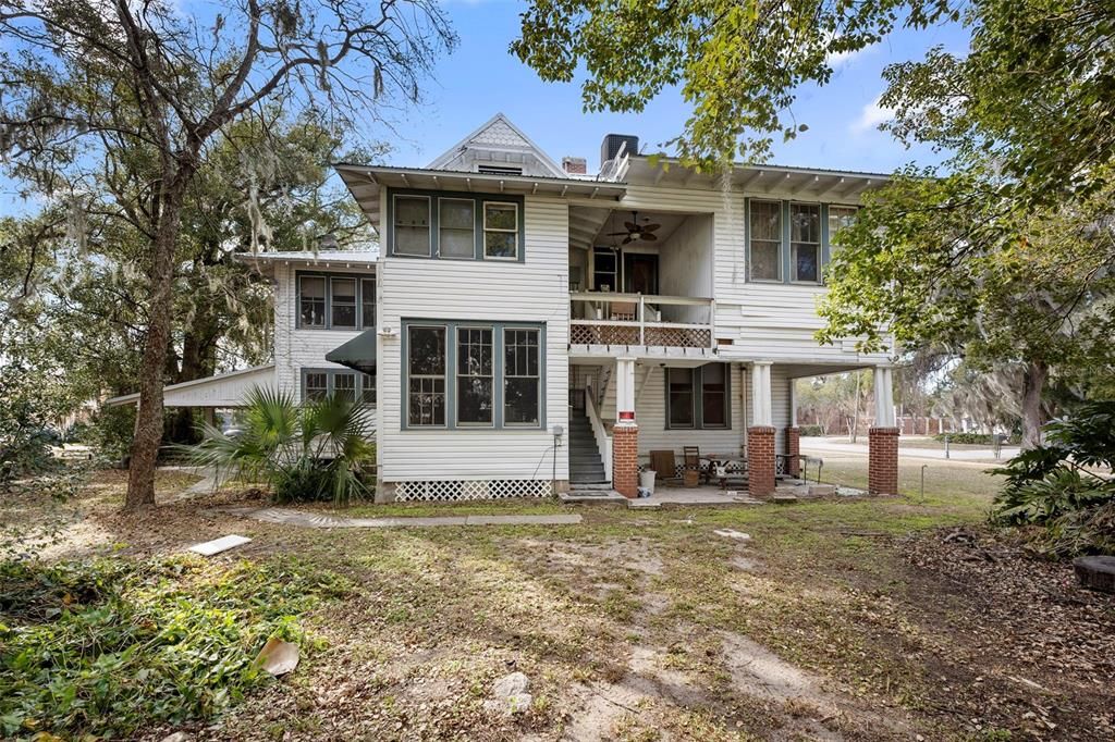 Active With Contract: $299,000 (3 beds, 3 baths, 3982 Square Feet)