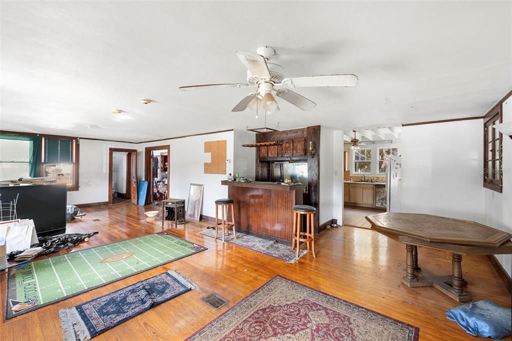 Active With Contract: $299,000 (3 beds, 3 baths, 3982 Square Feet)