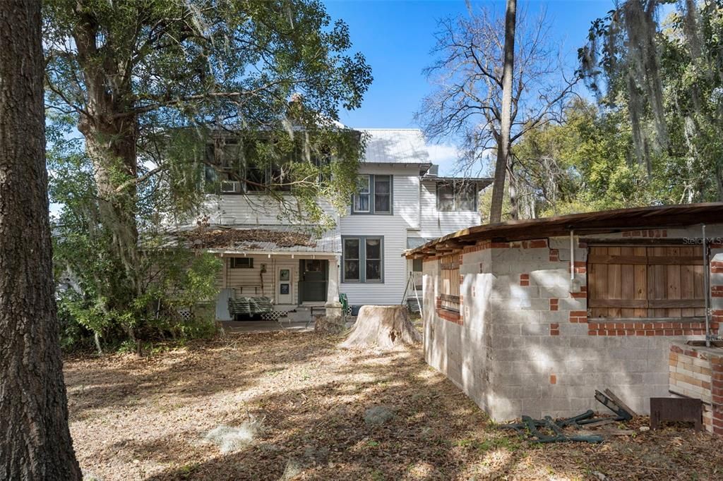 Active With Contract: $299,000 (3 beds, 3 baths, 3982 Square Feet)