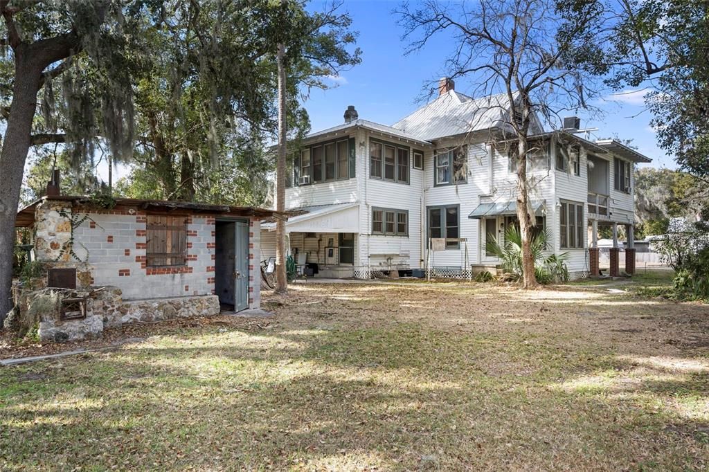Active With Contract: $299,000 (3 beds, 3 baths, 3982 Square Feet)