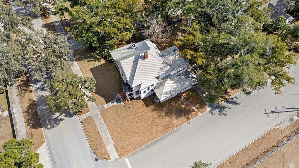 Active With Contract: $299,000 (3 beds, 3 baths, 3982 Square Feet)