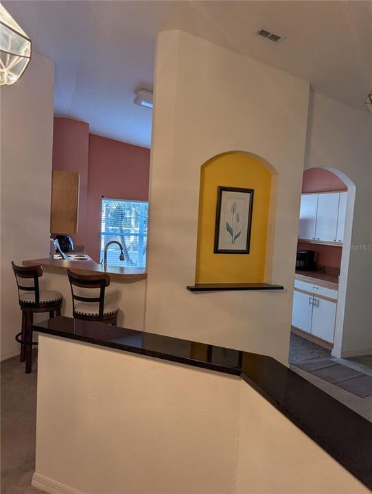 For Sale: $215,000 (2 beds, 2 baths, 1240 Square Feet)