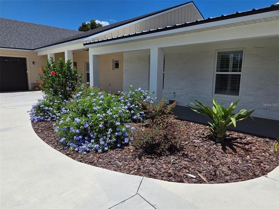 For Sale: $1,199,000 (3 beds, 4 baths, 3313 Square Feet)