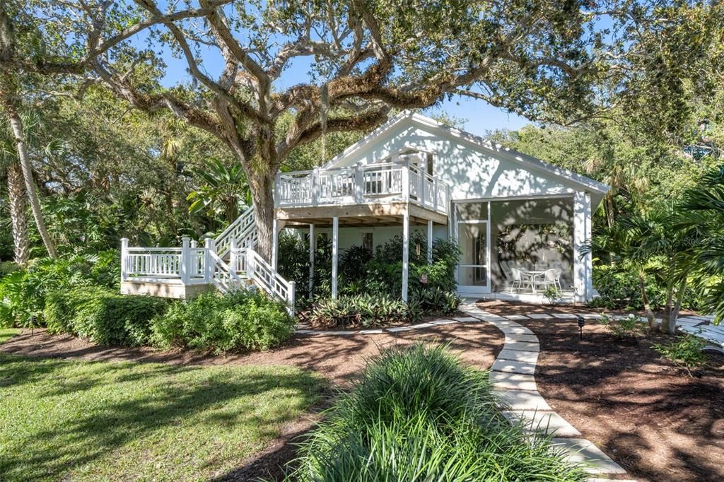 For Sale: $3,890,000 (3 beds, 3 baths, 4685 Square Feet)
