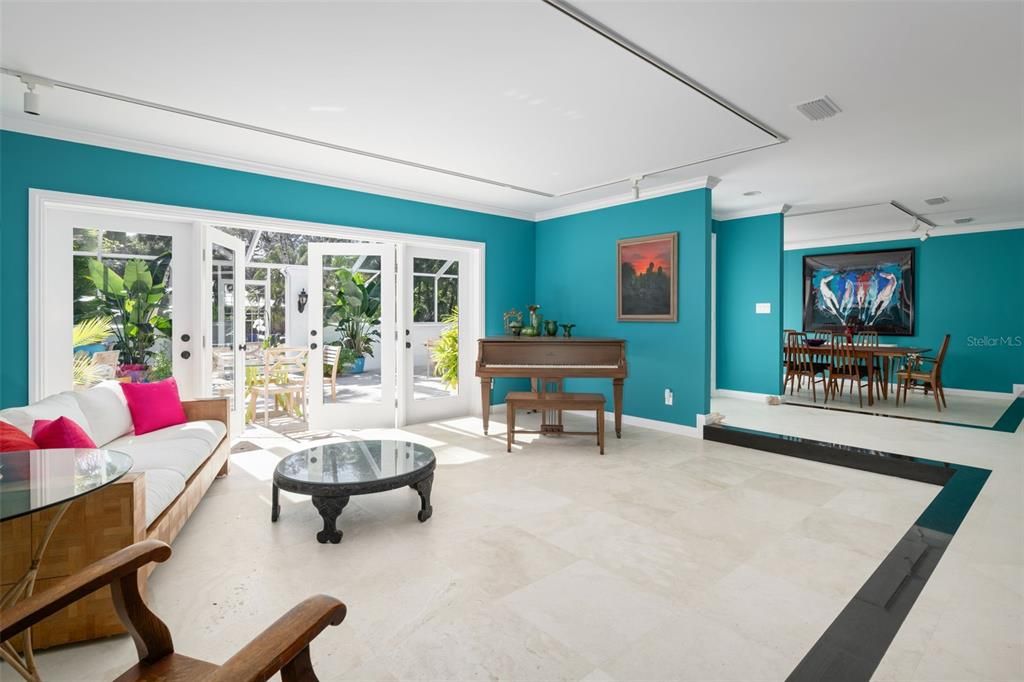 For Sale: $3,890,000 (3 beds, 3 baths, 4685 Square Feet)