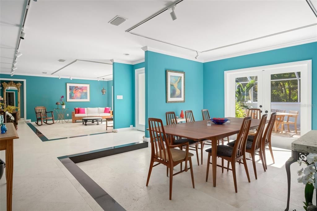 For Sale: $3,890,000 (3 beds, 3 baths, 4685 Square Feet)