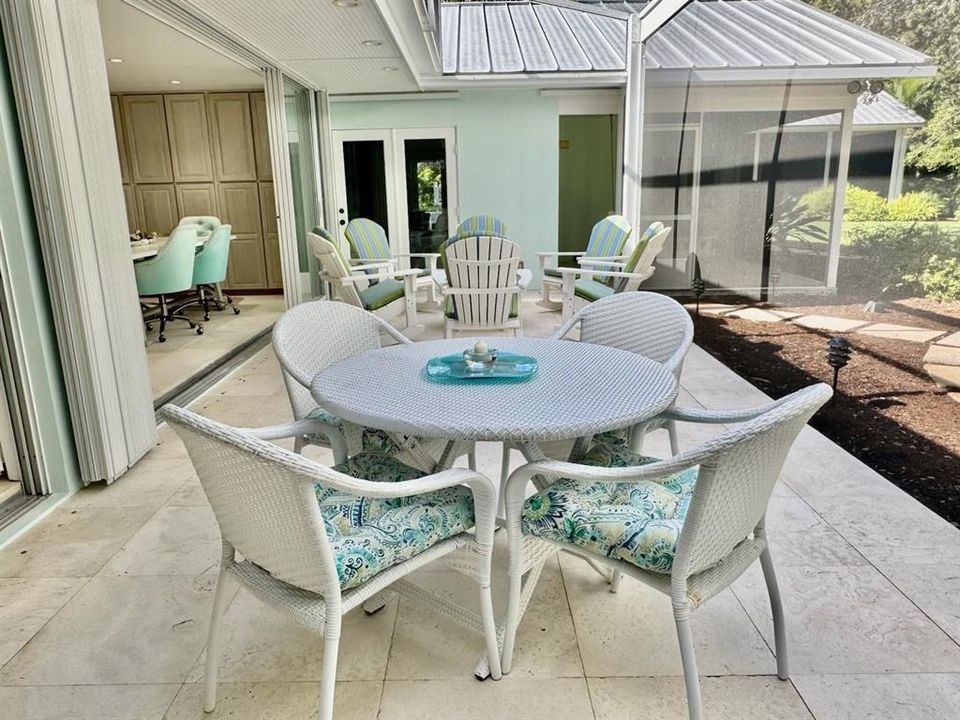 For Sale: $3,890,000 (3 beds, 3 baths, 4685 Square Feet)