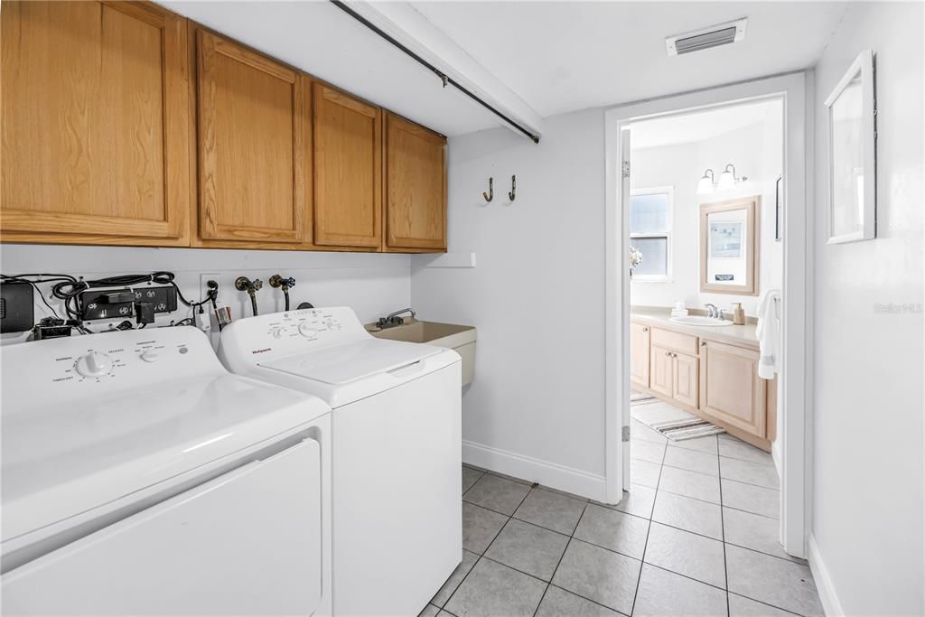 En Venta: $800,000 (4 camas, 3 baños, 2378 Pies cuadrados)