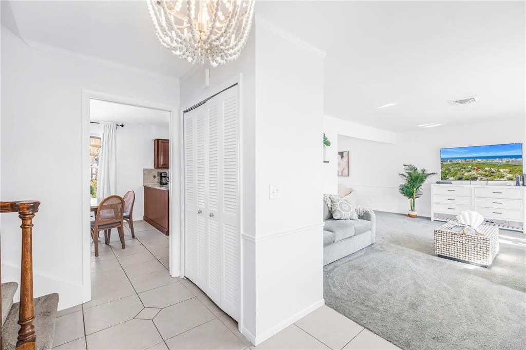 En Venta: $800,000 (4 camas, 3 baños, 2378 Pies cuadrados)