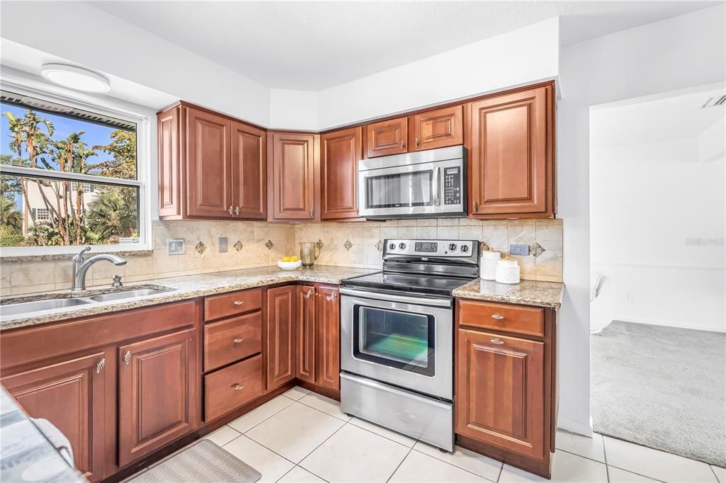 En Venta: $800,000 (4 camas, 3 baños, 2378 Pies cuadrados)