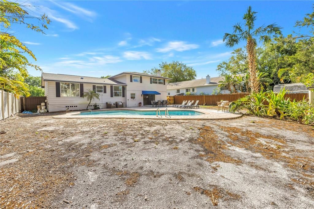 En Venta: $800,000 (4 camas, 3 baños, 2378 Pies cuadrados)