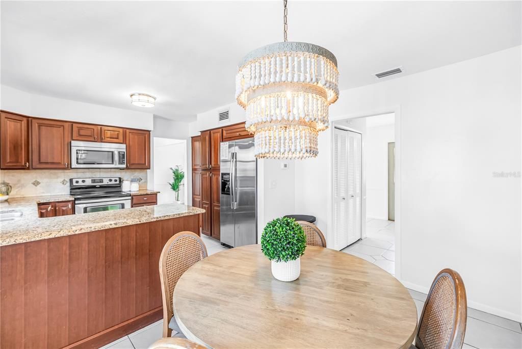 En Venta: $800,000 (4 camas, 3 baños, 2378 Pies cuadrados)