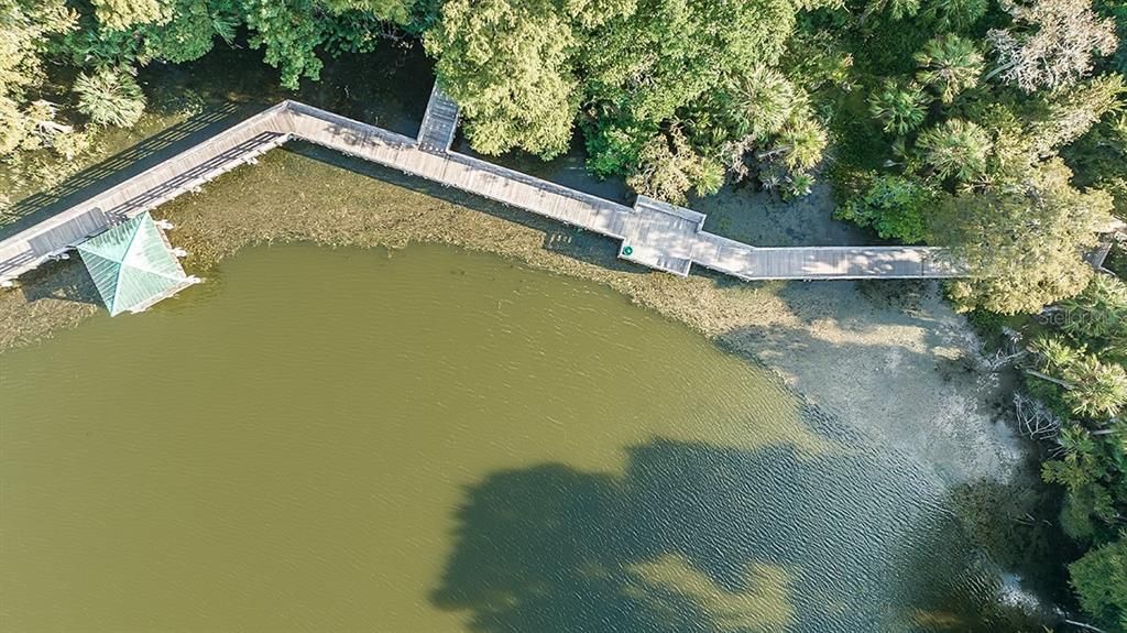 合同活跃: $259,999 (2 贝兹, 2 浴室, 1087 平方英尺)