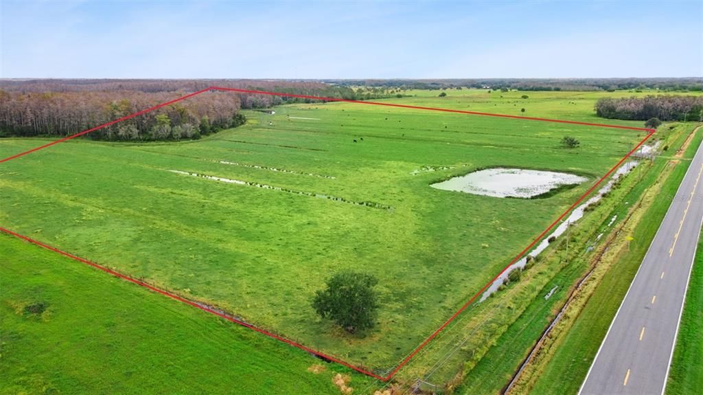 На продажу: $998,000 (37.78 acres)