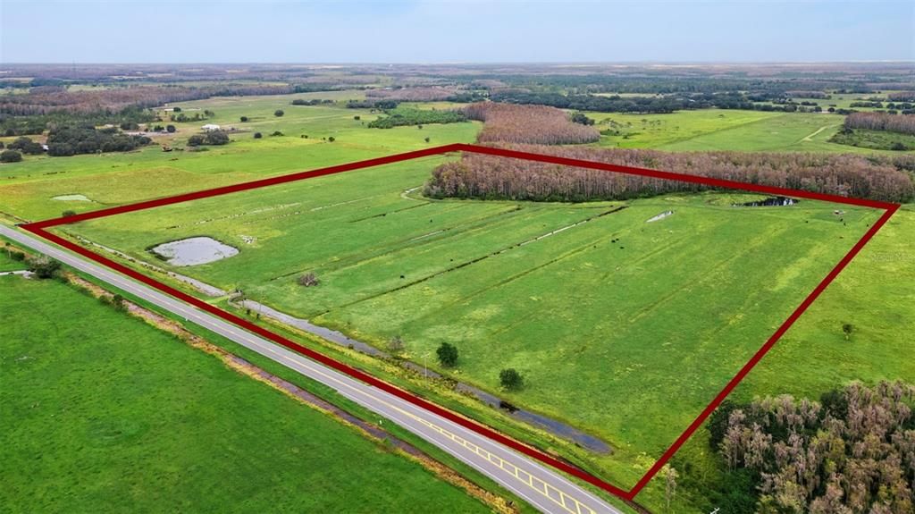 На продажу: $998,000 (37.78 acres)
