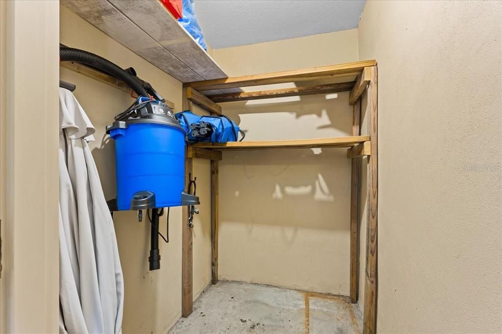 На продажу: $235,000 (2 спален, 2 ванн, 1400 Квадратных фут)