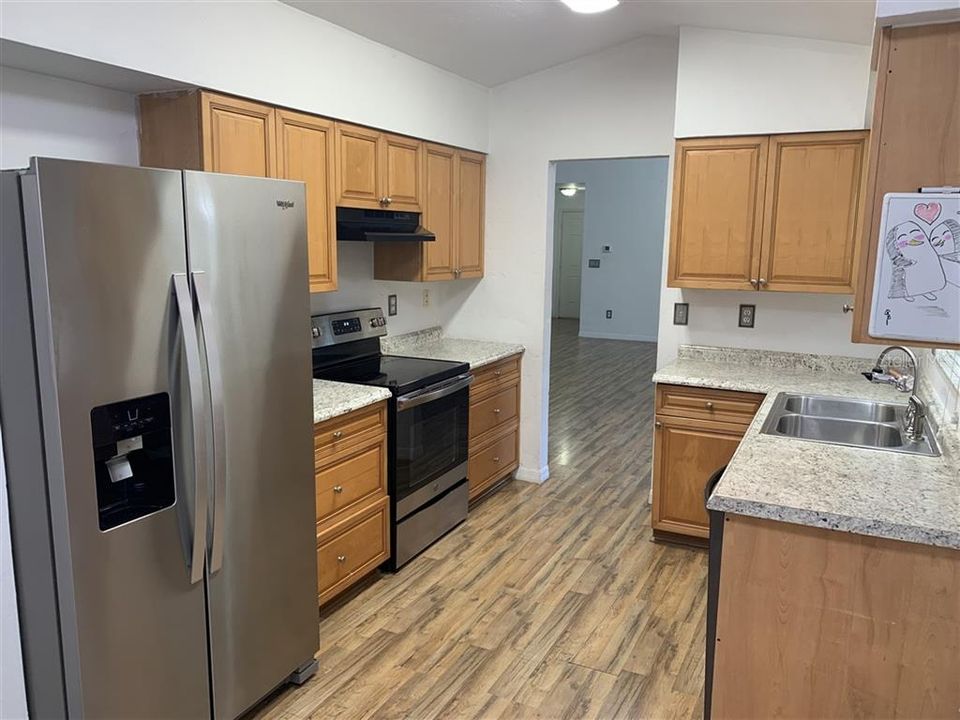 En Venta: $235,900 (3 camas, 2 baños, 1590 Pies cuadrados)