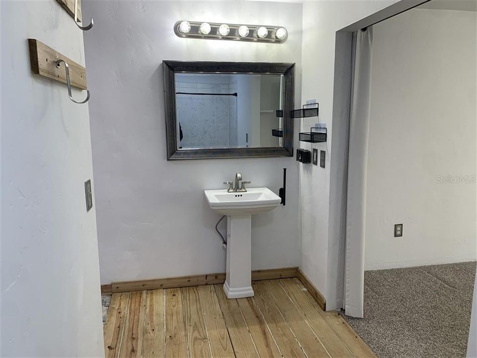 En Venta: $235,900 (3 camas, 2 baños, 1590 Pies cuadrados)