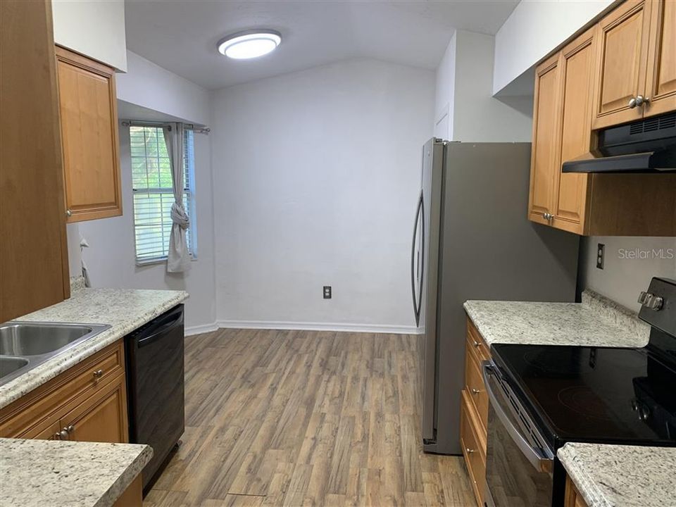 En Venta: $235,900 (3 camas, 2 baños, 1590 Pies cuadrados)