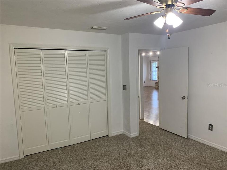 En Venta: $235,900 (3 camas, 2 baños, 1590 Pies cuadrados)