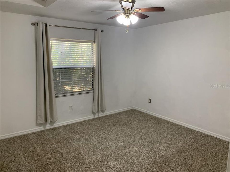 En Venta: $235,900 (3 camas, 2 baños, 1590 Pies cuadrados)