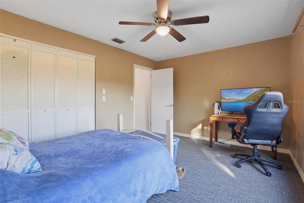 Active With Contract: $550,000 (3 beds, 2 baths, 1818 Square Feet)