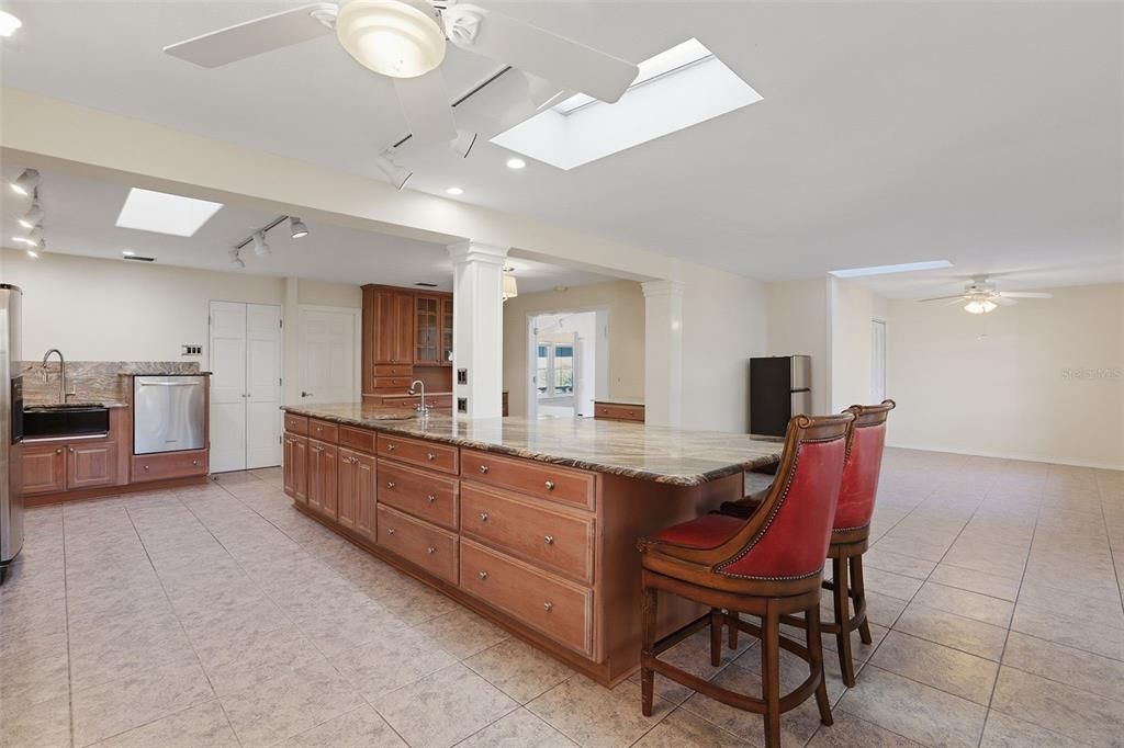 Active With Contract: $550,000 (3 beds, 2 baths, 1818 Square Feet)