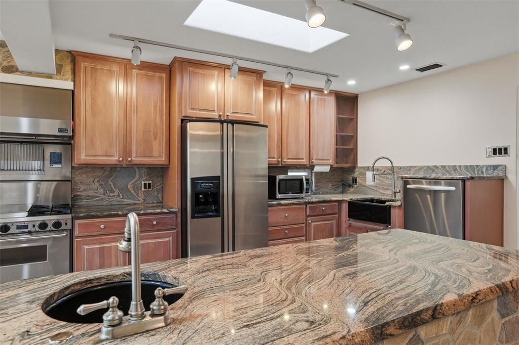Active With Contract: $550,000 (3 beds, 2 baths, 1818 Square Feet)