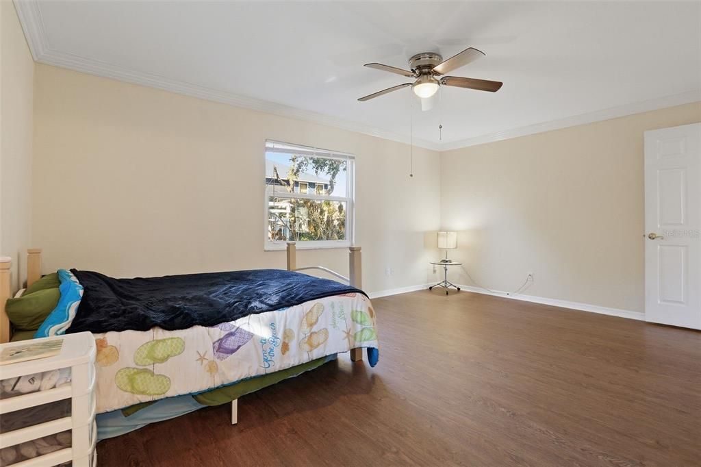Active With Contract: $550,000 (3 beds, 2 baths, 1818 Square Feet)