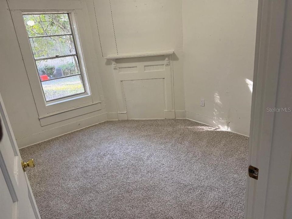 На продажу: $174,900 (3 спален, 1 ванн, 1493 Квадратных фут)