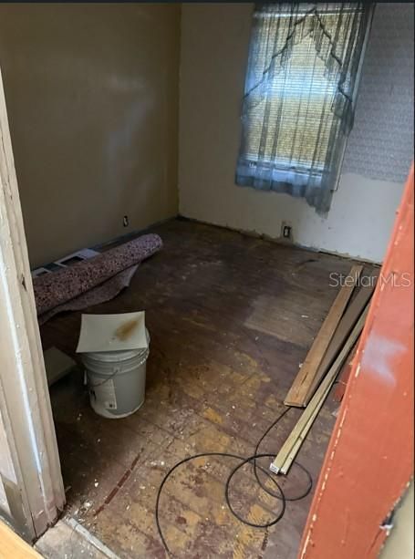 На продажу: $174,900 (3 спален, 1 ванн, 1493 Квадратных фут)