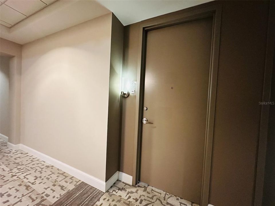 На продажу: $194,999 (1 спален, 1 ванн, 640 Квадратных фут)
