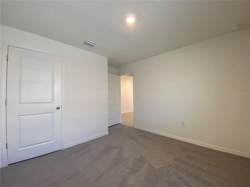 For Rent: $1,695 (4 beds, 2 baths, 1864 Square Feet)