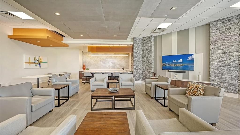 For Sale: $1,695,000 (2 beds, 2 baths, 1585 Square Feet)