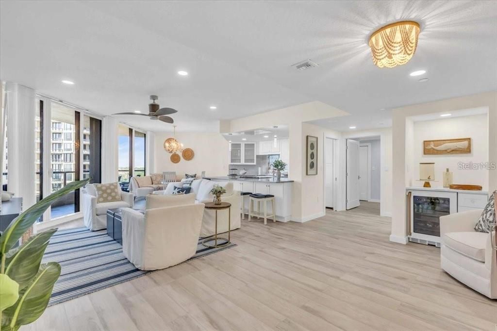 For Sale: $1,695,000 (2 beds, 2 baths, 1585 Square Feet)