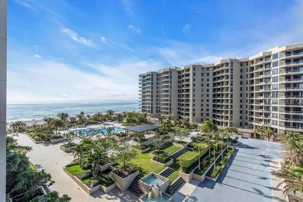 For Sale: $1,695,000 (2 beds, 2 baths, 1585 Square Feet)