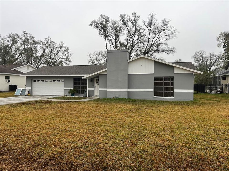 Recently Sold: $335,000 (4 beds, 2 baths, 1904 Square Feet)