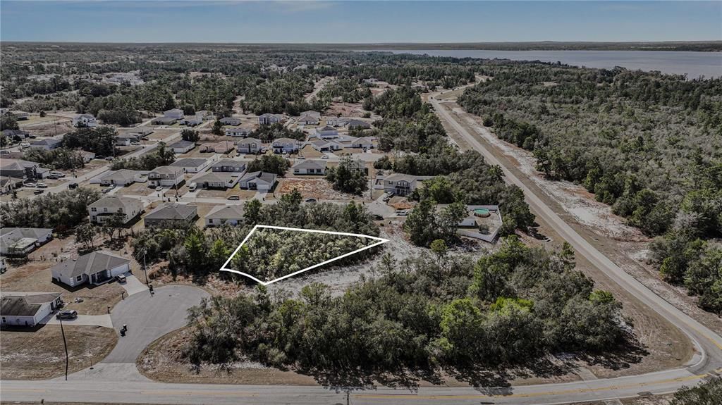 На продажу: $70,000 (0.22 acres)