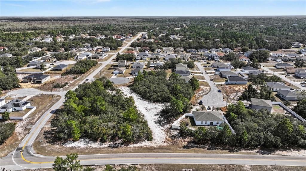 На продажу: $70,000 (0.22 acres)
