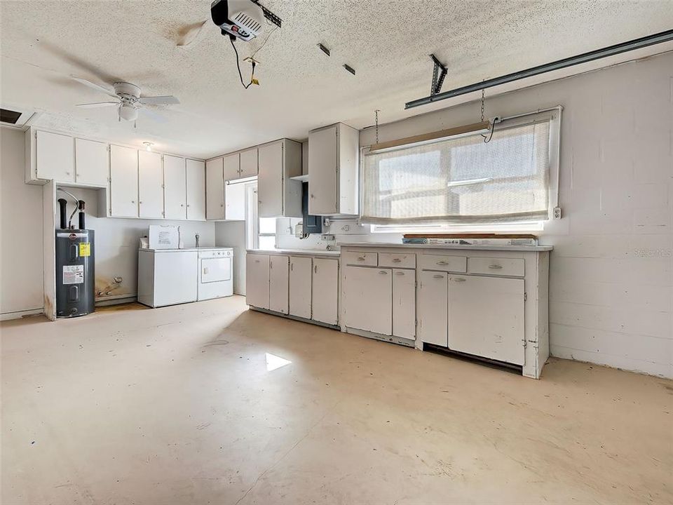 Activo con contrato: $250,000 (2 camas, 2 baños, 1238 Pies cuadrados)