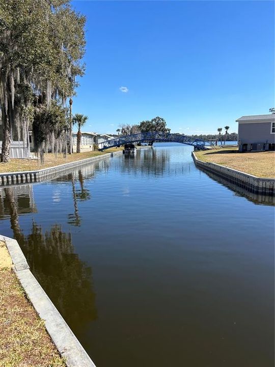 На продажу: $139,900 (2 спален, 2 ванн, 1140 Квадратных фут)