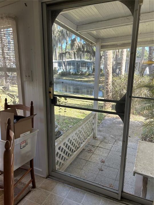 На продажу: $139,900 (2 спален, 2 ванн, 1140 Квадратных фут)