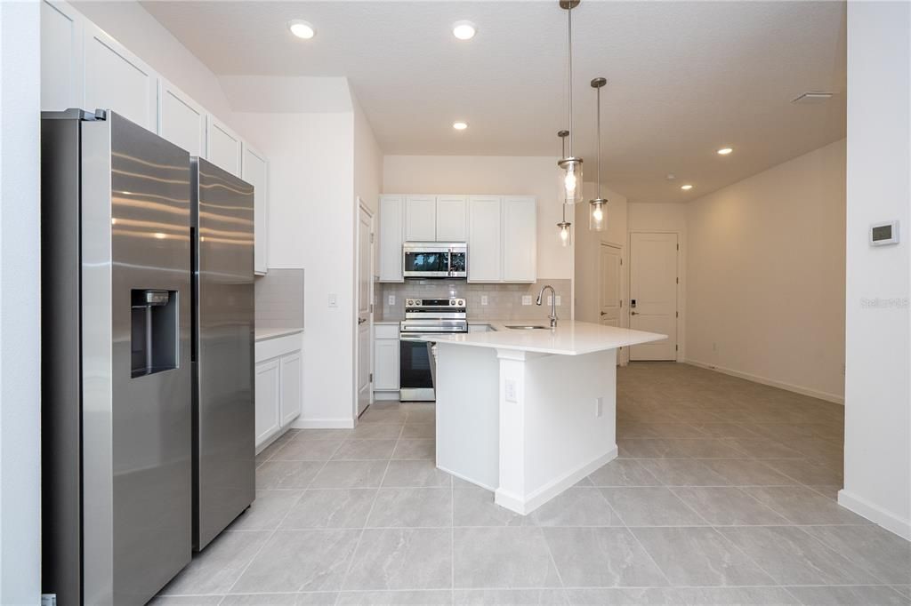 For Sale: $845,000 (5 beds, 5 baths, 1918 Square Feet)