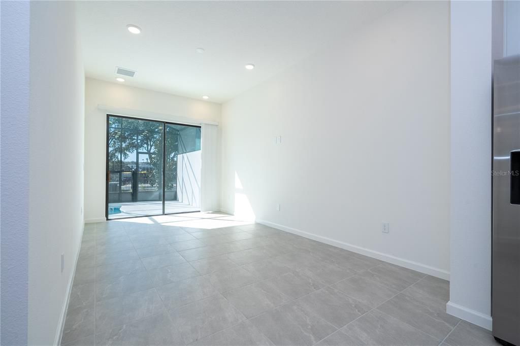 For Sale: $845,000 (5 beds, 5 baths, 1918 Square Feet)