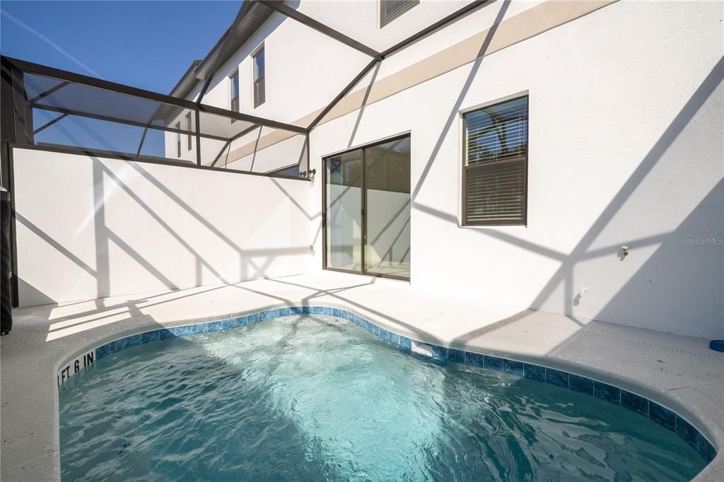 For Sale: $845,000 (5 beds, 5 baths, 1918 Square Feet)
