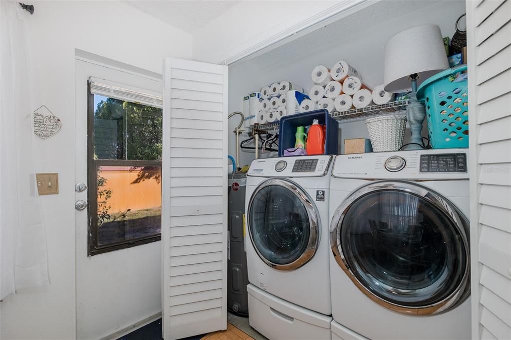 Active With Contract: $134,900 (2 beds, 2 baths, 1029 Square Feet)