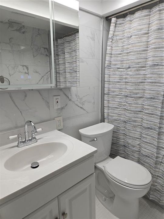 For Sale: $99,900 (1 beds, 1 baths, 523 Square Feet)